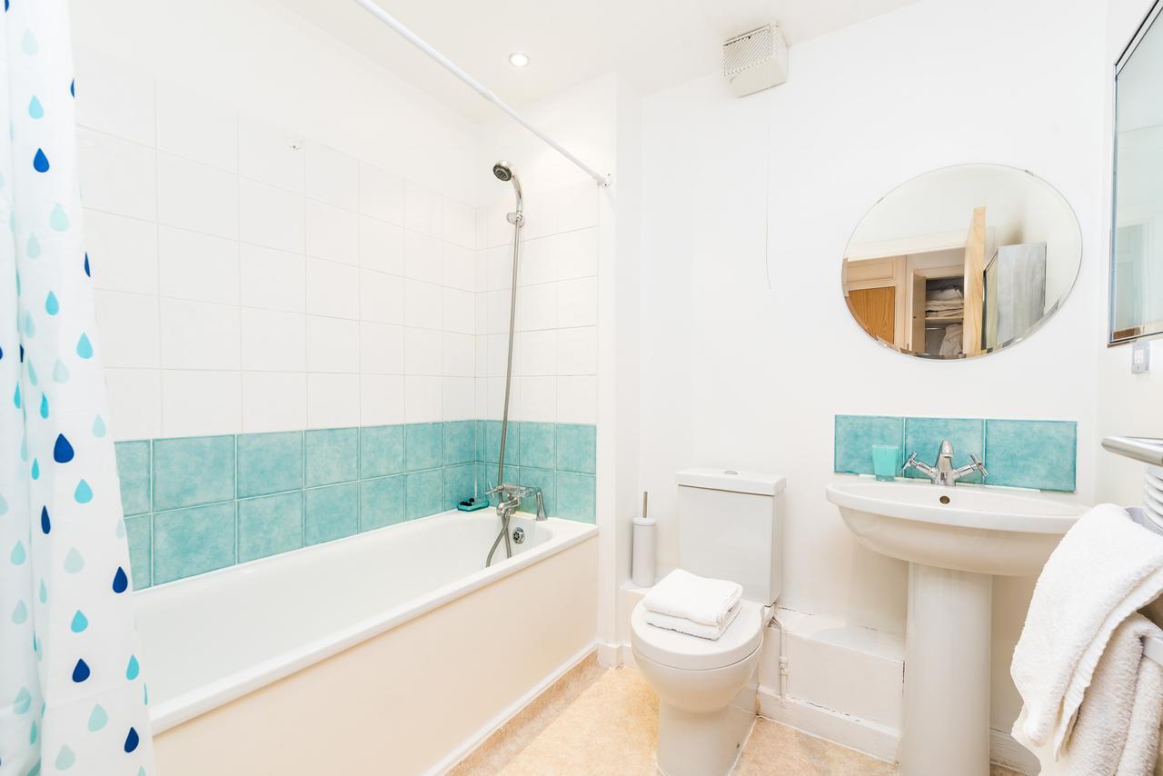 Welland House London Room photo